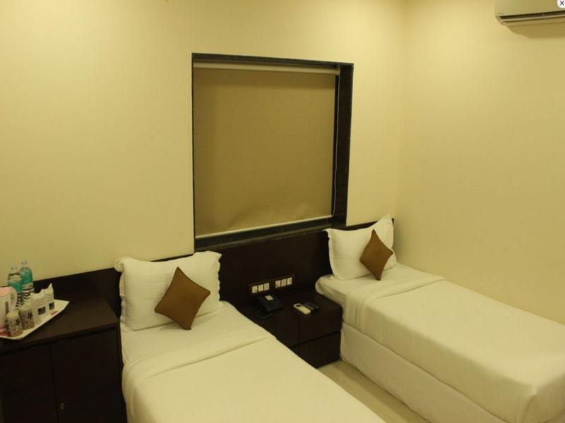 Oyo 16703 Hotel The Platinum Calcutta Exteriör bild