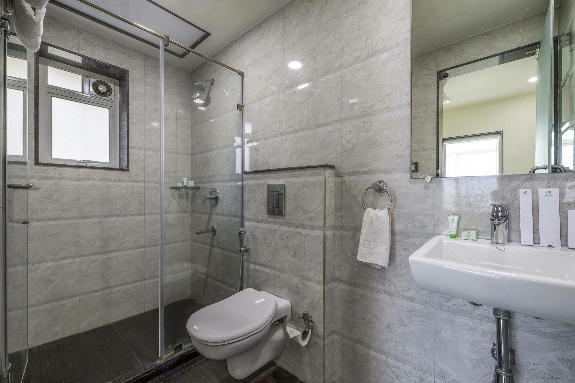 Oyo 16703 Hotel The Platinum Calcutta Exteriör bild