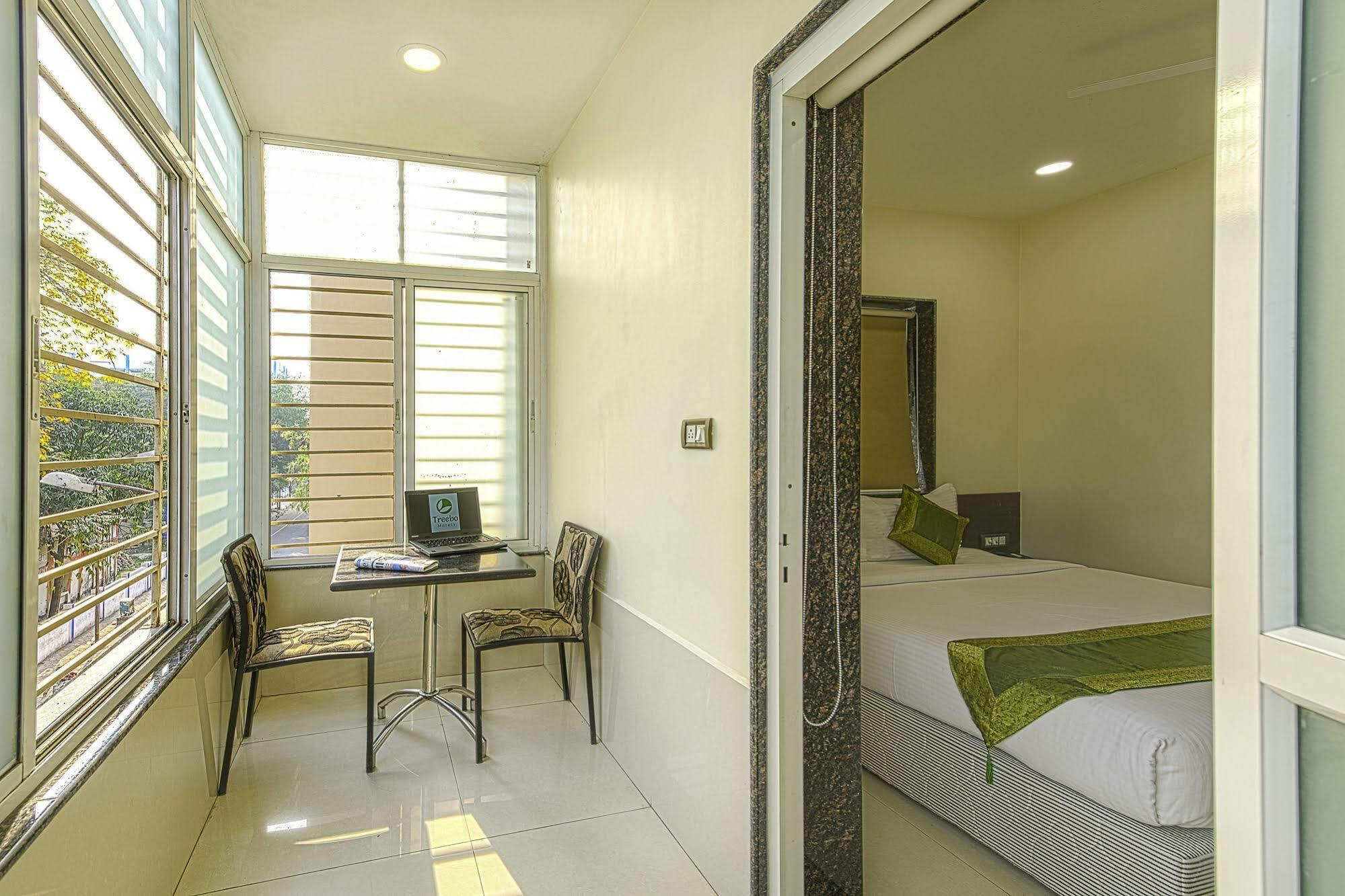 Oyo 16703 Hotel The Platinum Calcutta Exteriör bild